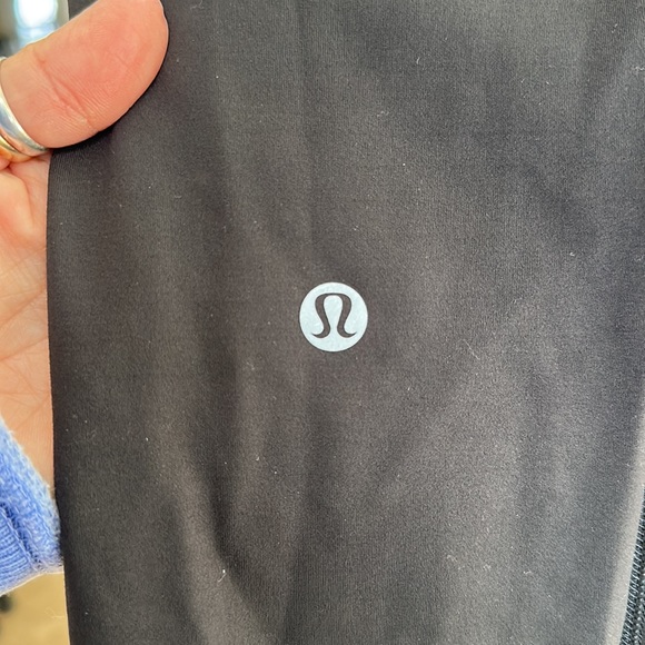 Lululemon leggings - Picture 5 of 5